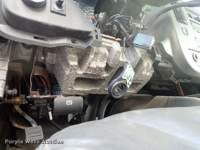 image for item DB7642 2008 GMC Savana box truck