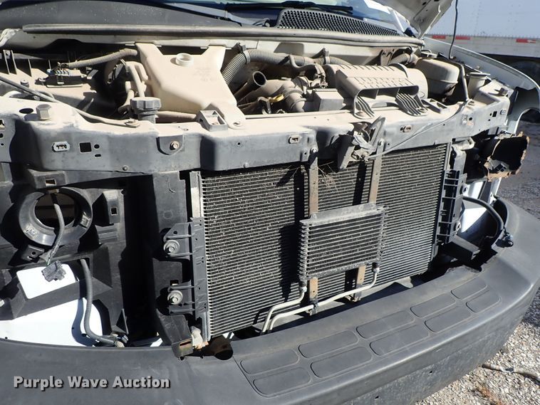 image for item DB7642 2008 GMC Savana box truck