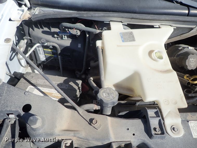 image for item DB7650 2006 GMC Savana box truck