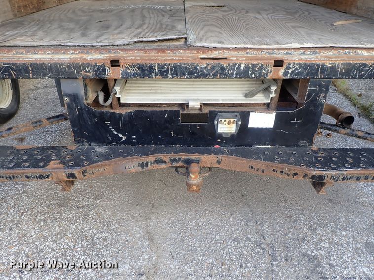 image for item DB7650 2006 GMC Savana box truck