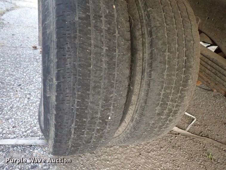 image for item DB7650 2006 GMC Savana box truck