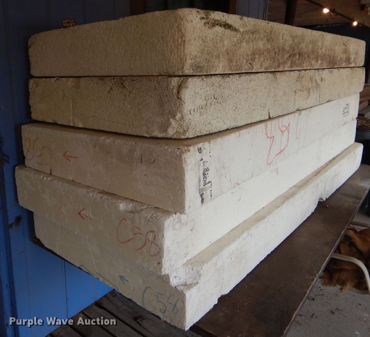 image for item DD4548 (30) Styrofoam blocks