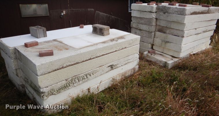 image for item DD4548 (30) Styrofoam blocks