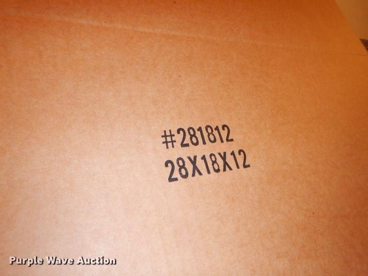 image for item DD4550 Packing boxes and cold packs