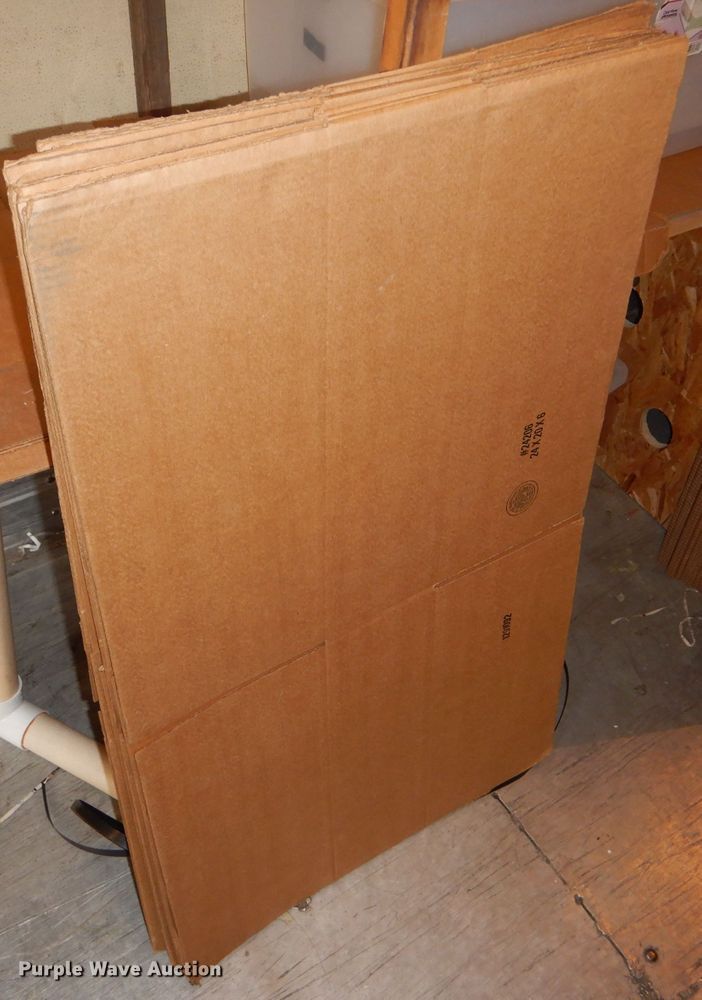image for item DD4550 Packing boxes and cold packs