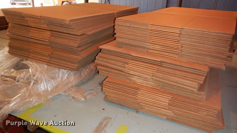 image for item DD4550 Packing boxes and cold packs