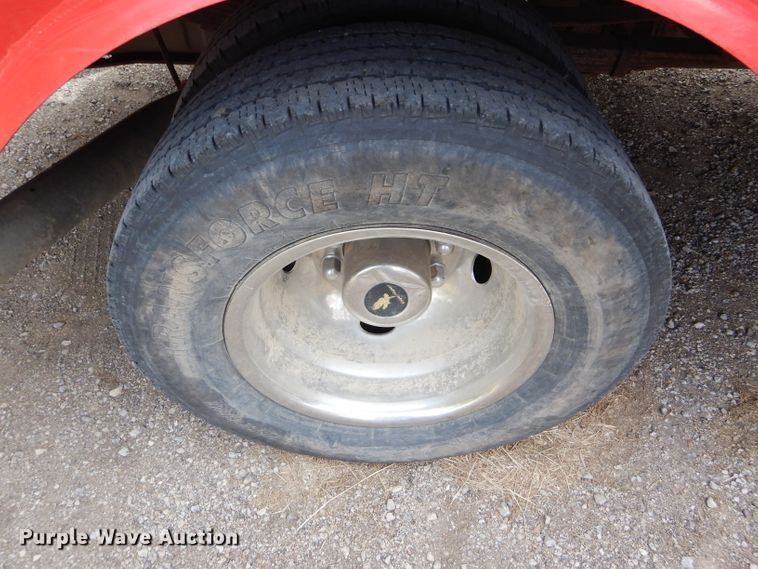 image for item DD4553 2005 Ford F350 Super Duty XLT SuperCab flatbed pickup truck