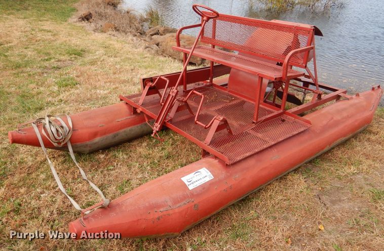 image for item DD4556 Paddle boat
