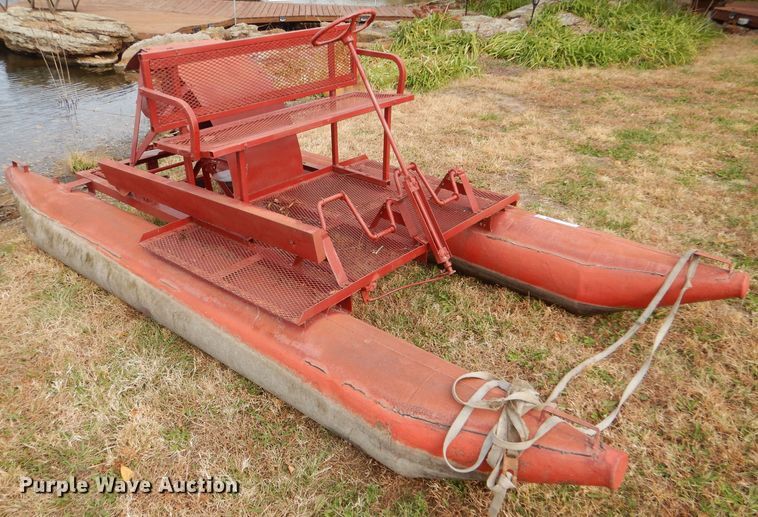 image for item DD4556 Paddle boat
