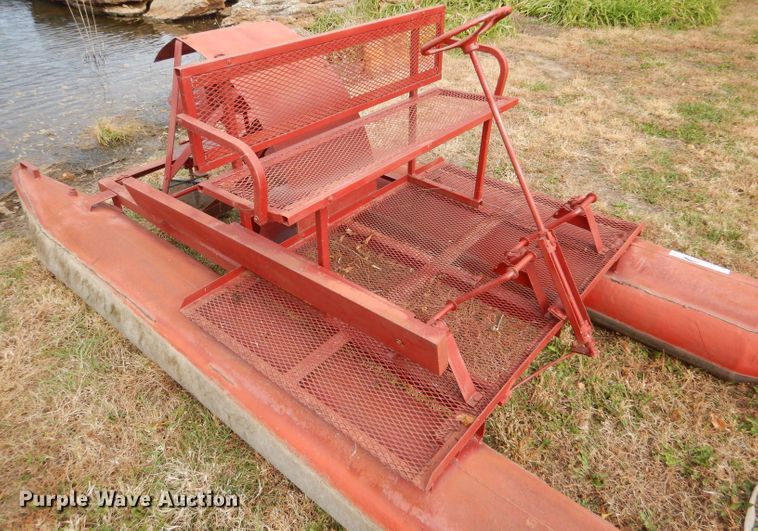 image for item DD4556 Paddle boat