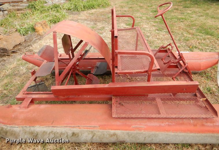 image for item DD4556 Paddle boat