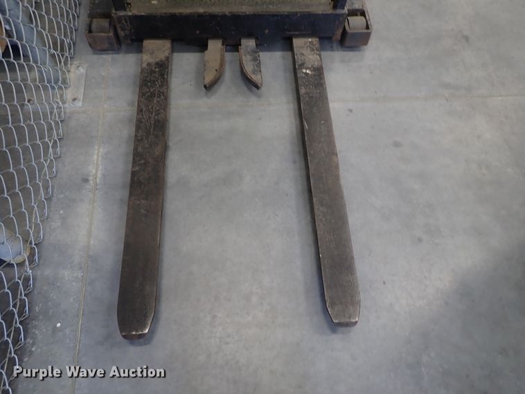 image for item DE1100 Clarklift OP-7 Orderpicker forklift