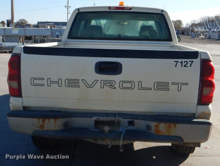 image for item DE4100 2003 Chevrolet Silverado 1500 Ext. Cab pickup truck