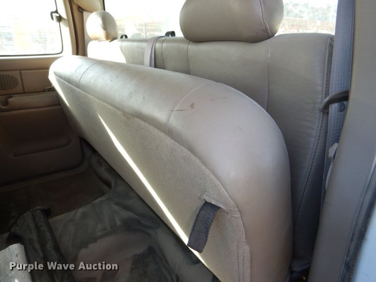 image for item DE4100 2003 Chevrolet Silverado 1500 Ext. Cab pickup truck