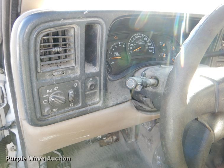 image for item DE4100 2003 Chevrolet Silverado 1500 Ext. Cab pickup truck