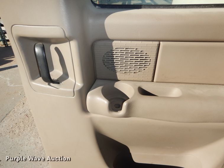 image for item DE4100 2003 Chevrolet Silverado 1500 Ext. Cab pickup truck