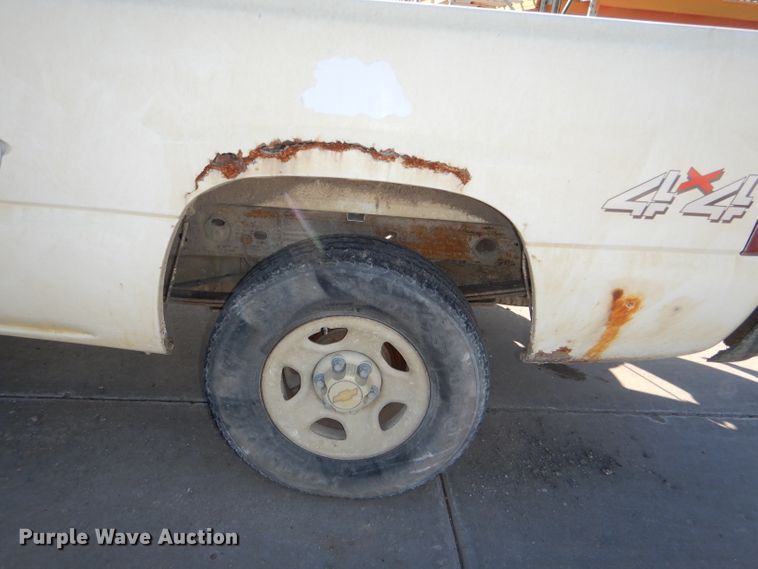 image for item DE4100 2003 Chevrolet Silverado 1500 Ext. Cab pickup truck