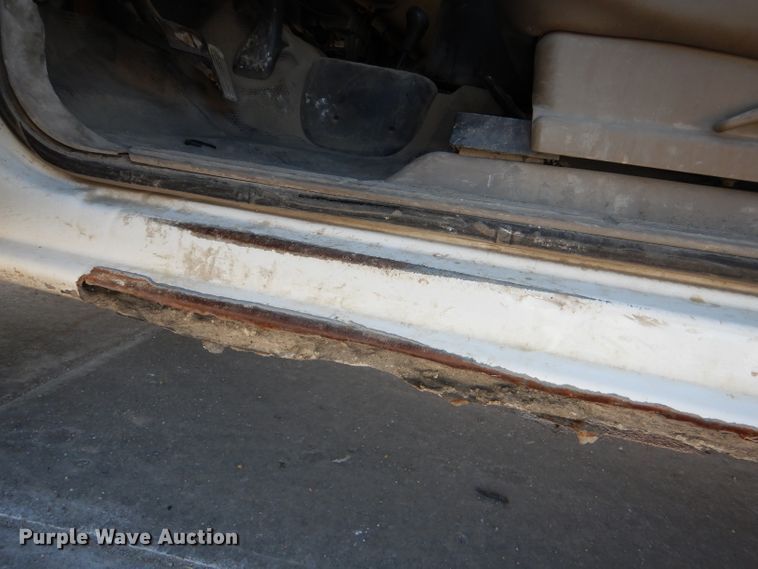 image for item DE4100 2003 Chevrolet Silverado 1500 Ext. Cab pickup truck