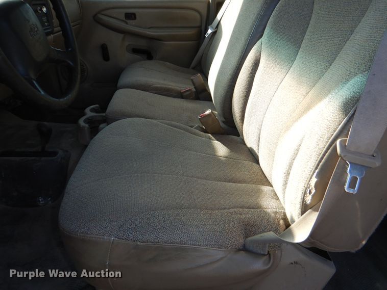 image for item DE4101 2001 Chevrolet Silverado 1500 Ext. Cab pickup truck