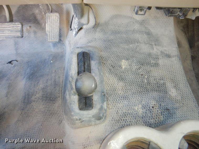 image for item DE4101 2001 Chevrolet Silverado 1500 Ext. Cab pickup truck