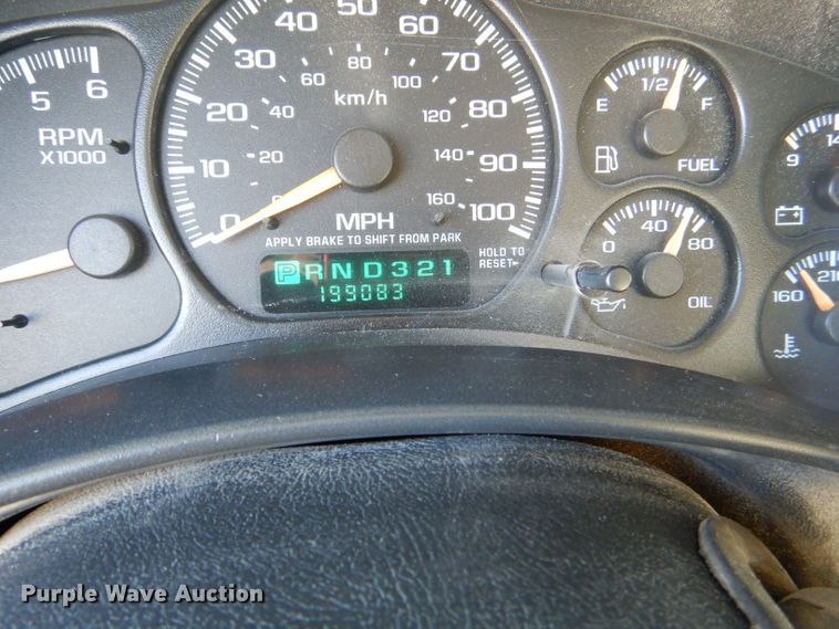 image for item DE4101 2001 Chevrolet Silverado 1500 Ext. Cab pickup truck