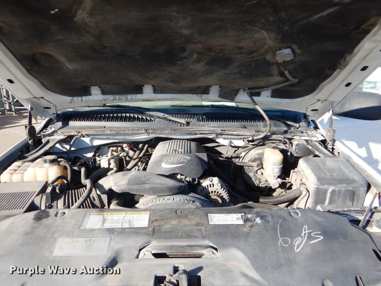 image for item DE4101 2001 Chevrolet Silverado 1500 Ext. Cab pickup truck