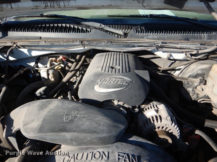 image for item DE4101 2001 Chevrolet Silverado 1500 Ext. Cab pickup truck