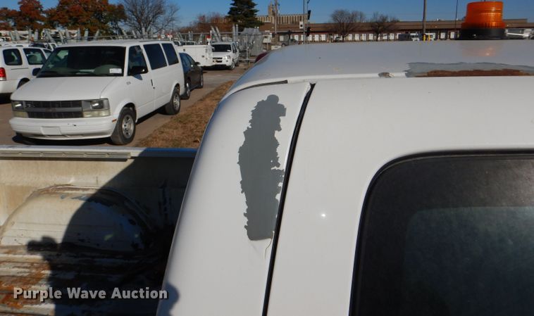 image for item DE4101 2001 Chevrolet Silverado 1500 Ext. Cab pickup truck