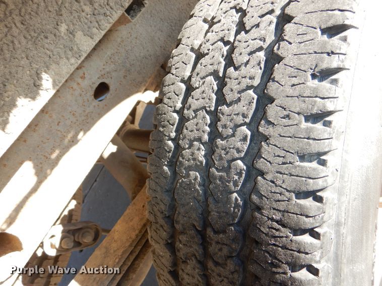 image for item DE4101 2001 Chevrolet Silverado 1500 Ext. Cab pickup truck