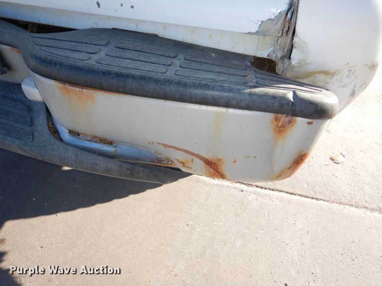 image for item DE4101 2001 Chevrolet Silverado 1500 Ext. Cab pickup truck