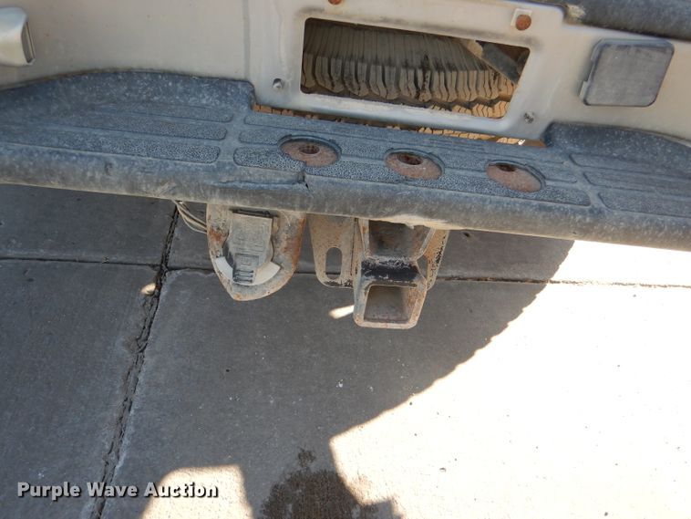 image for item DE4101 2001 Chevrolet Silverado 1500 Ext. Cab pickup truck