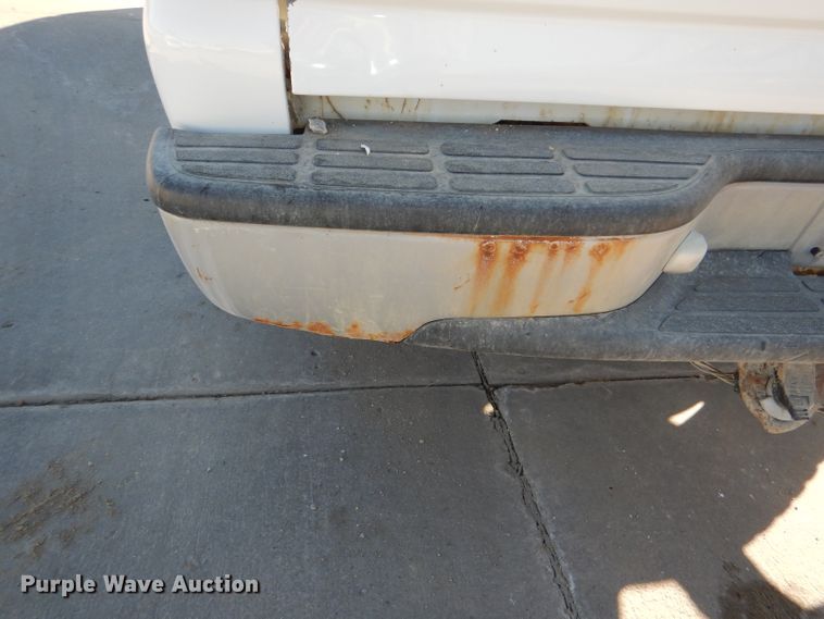 image for item DE4101 2001 Chevrolet Silverado 1500 Ext. Cab pickup truck