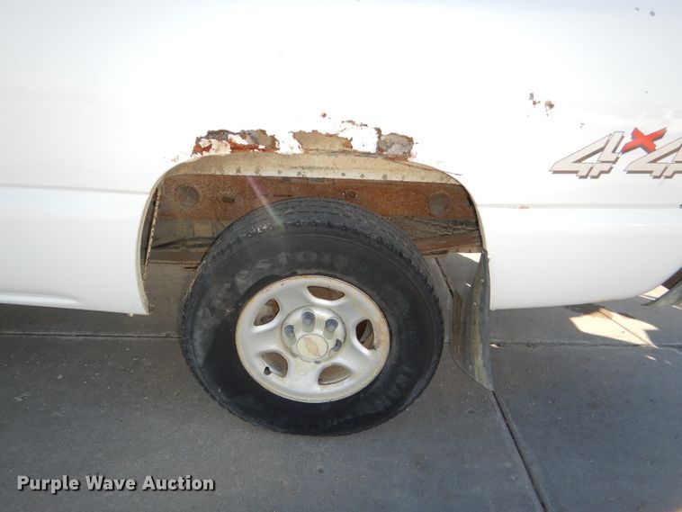 image for item DE4101 2001 Chevrolet Silverado 1500 Ext. Cab pickup truck