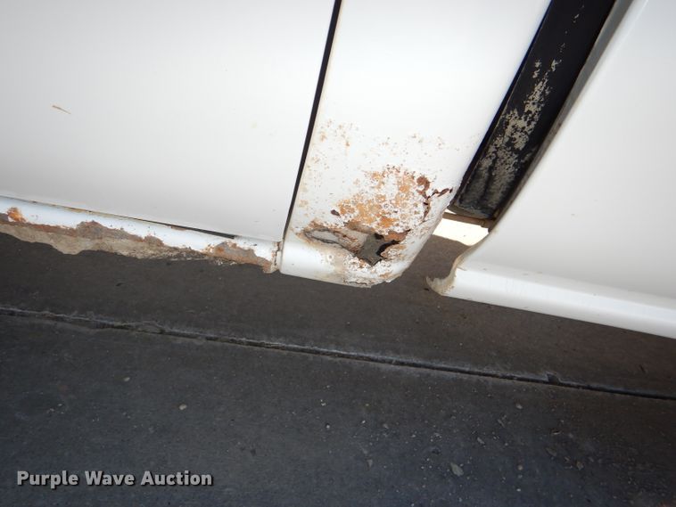 image for item DE4101 2001 Chevrolet Silverado 1500 Ext. Cab pickup truck