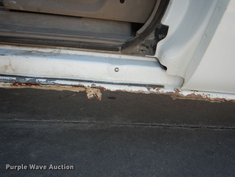 image for item DE4101 2001 Chevrolet Silverado 1500 Ext. Cab pickup truck