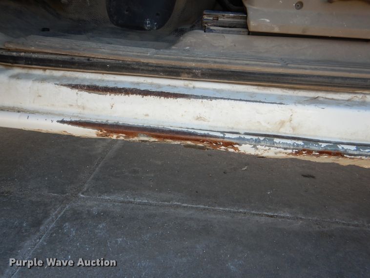 image for item DE4101 2001 Chevrolet Silverado 1500 Ext. Cab pickup truck