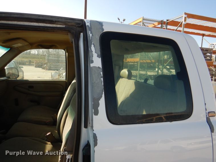 image for item DE4101 2001 Chevrolet Silverado 1500 Ext. Cab pickup truck