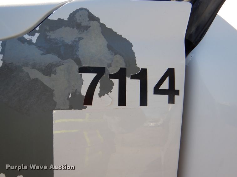 image for item DE4101 2001 Chevrolet Silverado 1500 Ext. Cab pickup truck