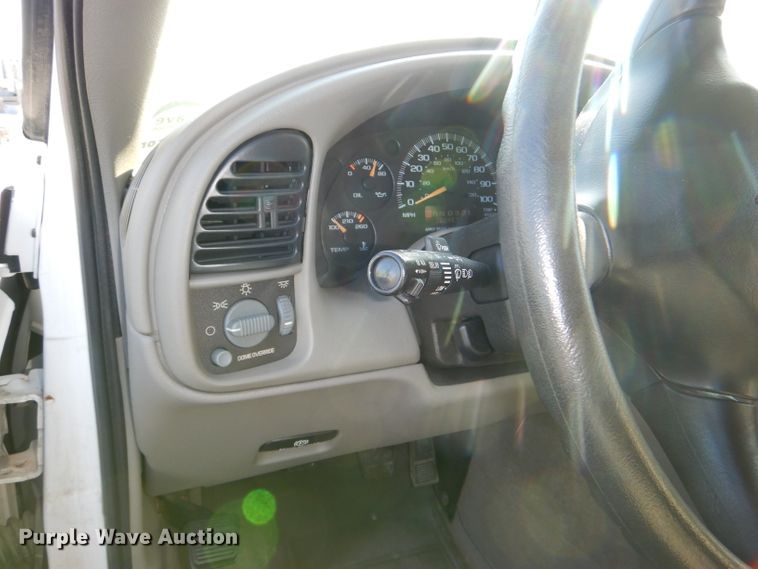 image for item DE4102 2005 Chevrolet Astro van