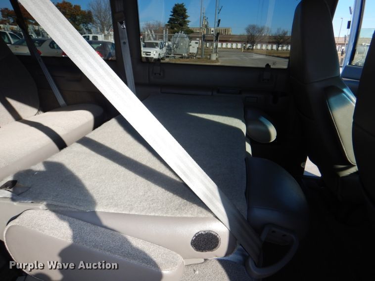 image for item DE4102 2005 Chevrolet Astro van