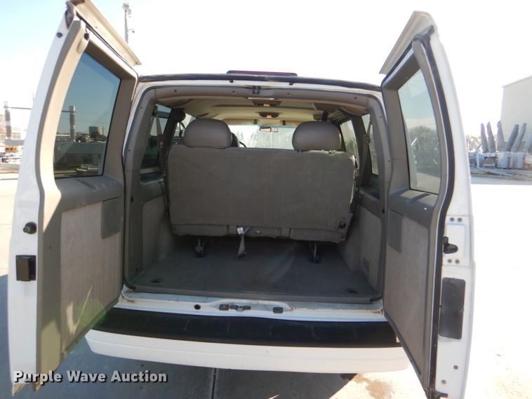 image for item DE4102 2005 Chevrolet Astro van