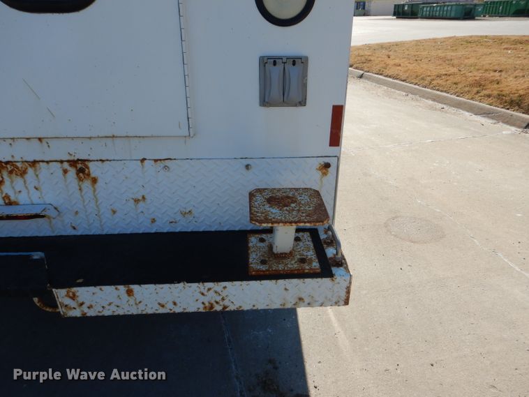 image for item DE4111 2009 Chevrolet Silverado 3500HD utility bed pickup truck