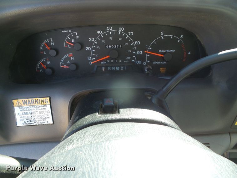 image for item DG0366 2001 Ford F450 Super Duty XL bucket truck