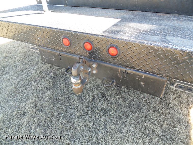 image for item DG0366 2001 Ford F450 Super Duty XL bucket truck