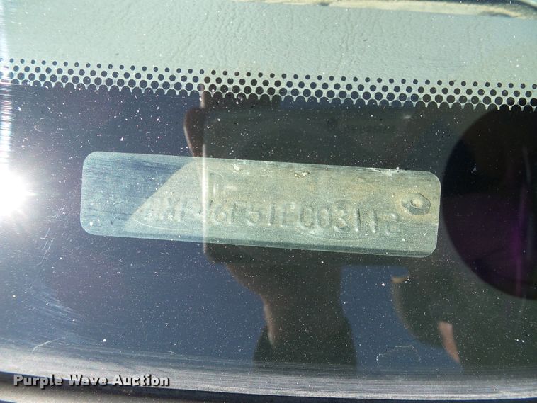 image for item DG0366 2001 Ford F450 Super Duty XL bucket truck