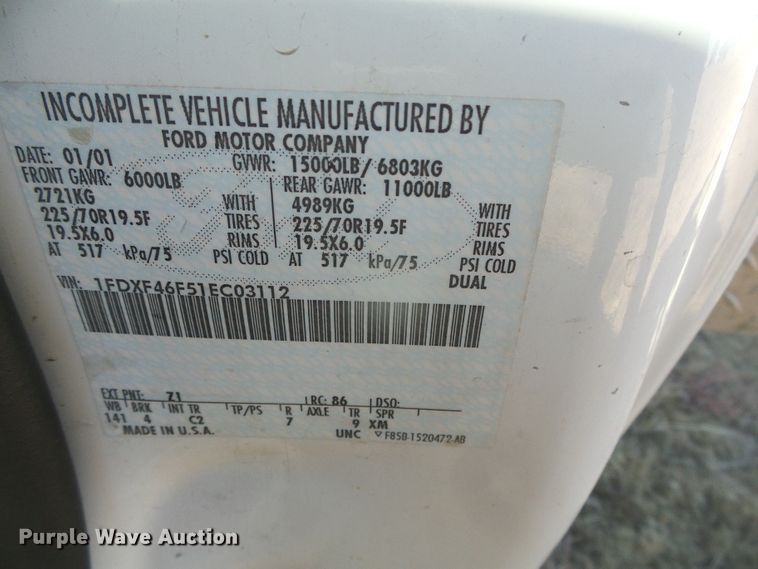 image for item DG0366 2001 Ford F450 Super Duty XL bucket truck