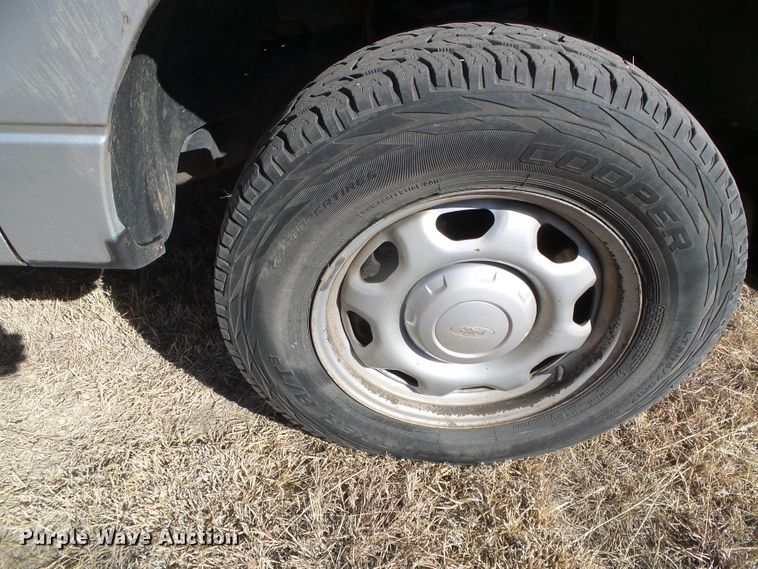 image for item DG0367 2013 Ford F150 XL pickup truck