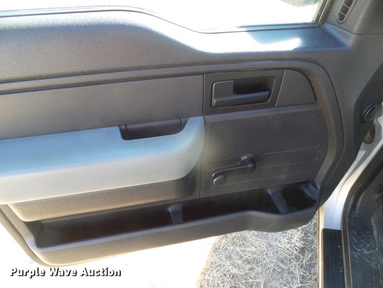 image for item DG0368 2013 Ford F150 XL pickup truck