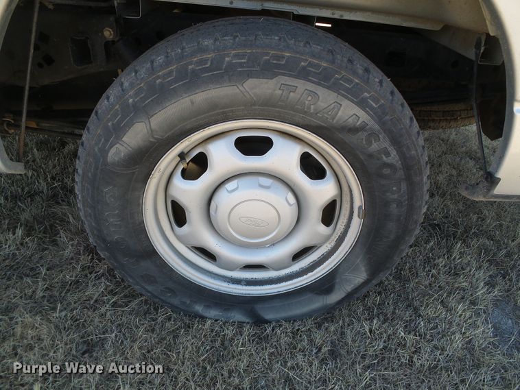 image for item DG0368 2013 Ford F150 XL pickup truck