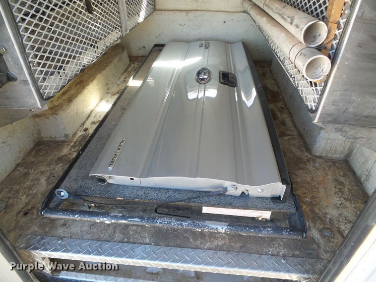 image for item DG0368 2013 Ford F150 XL pickup truck